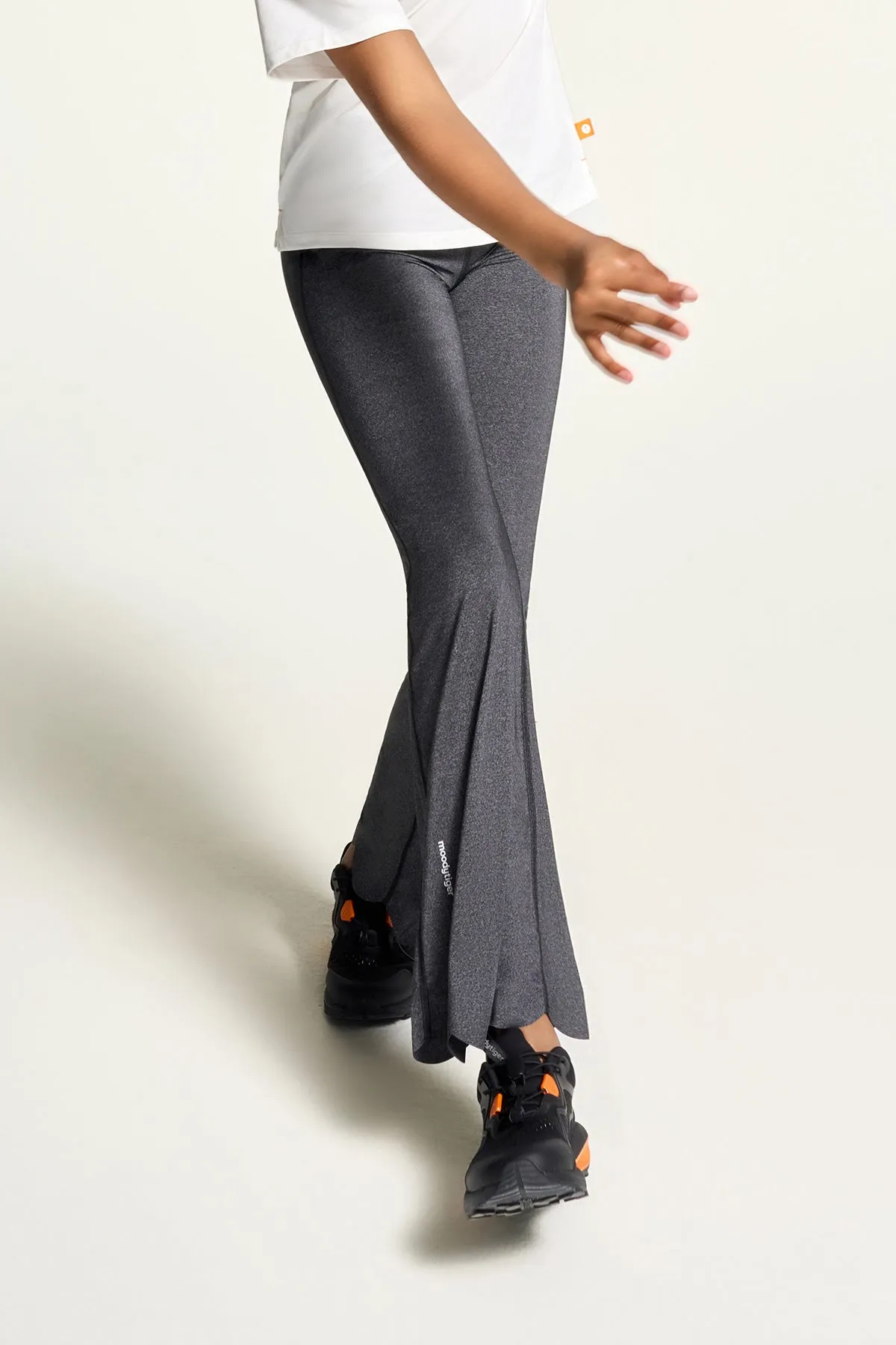 Breezy Bootcut Legging