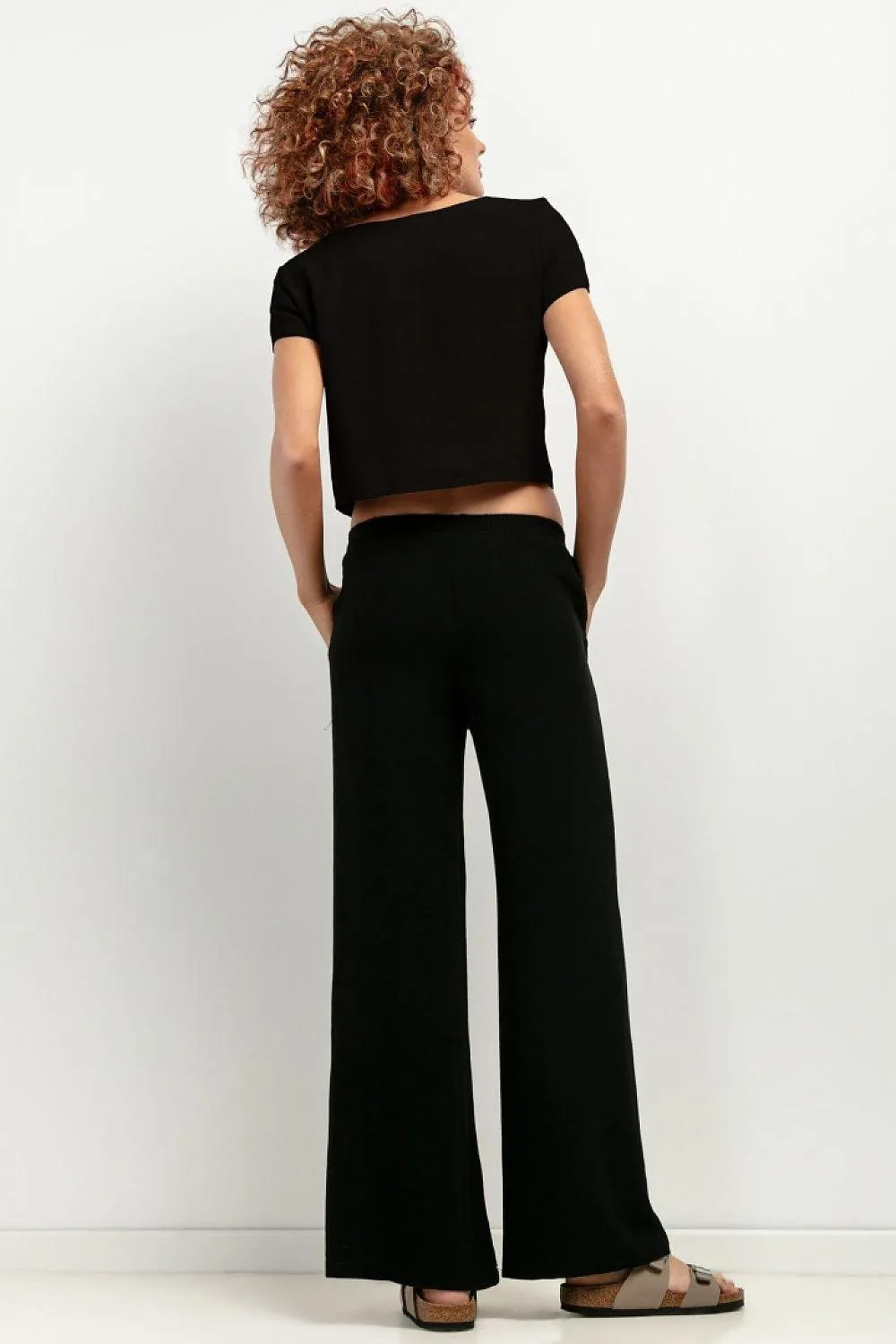 Chic Summer-Ready Wide-Leg Linen Pants for Modern Women