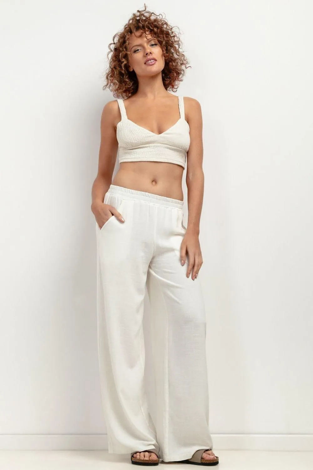 Chic Summer-Ready Wide-Leg Linen Pants for Modern Women