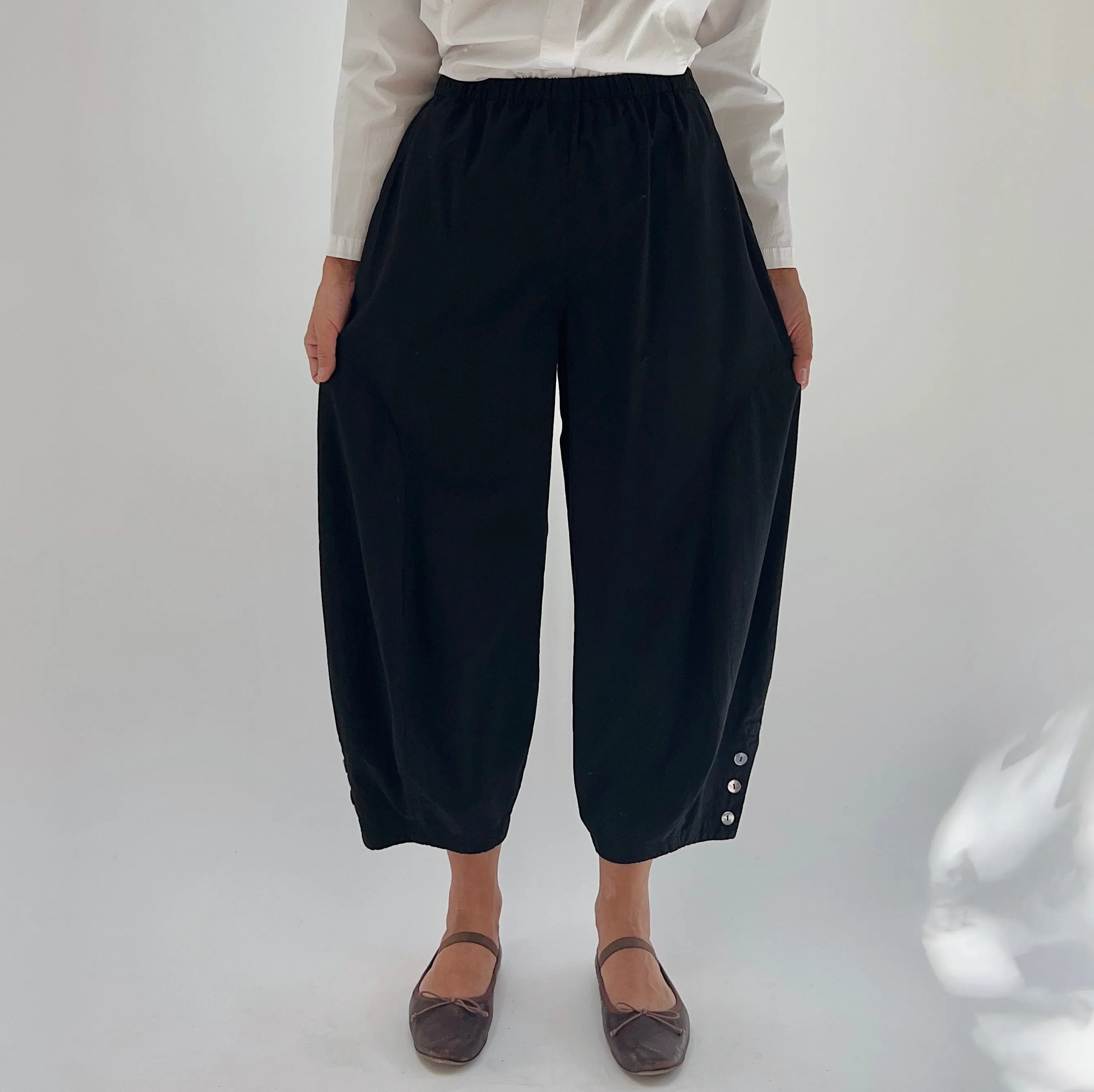 Eleven Stitch | Doreen Pant in Black