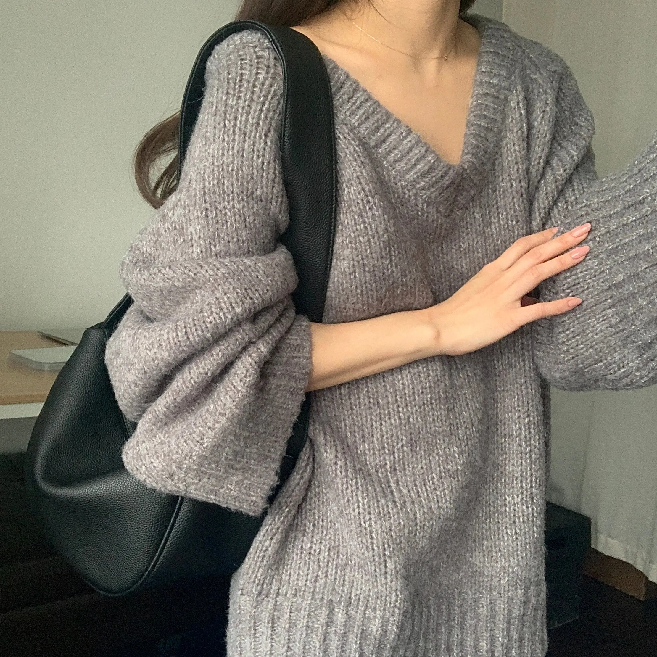 [Korean Style] Karra Loose Fit Rib Knit V neck Chunky Sweater