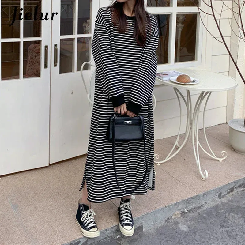 Metaversmall Fleece White Black Striped Hoodies Female Fashion Loose O-neck Maxi Sweatshirt High Street Pullover Women Long Hoodie