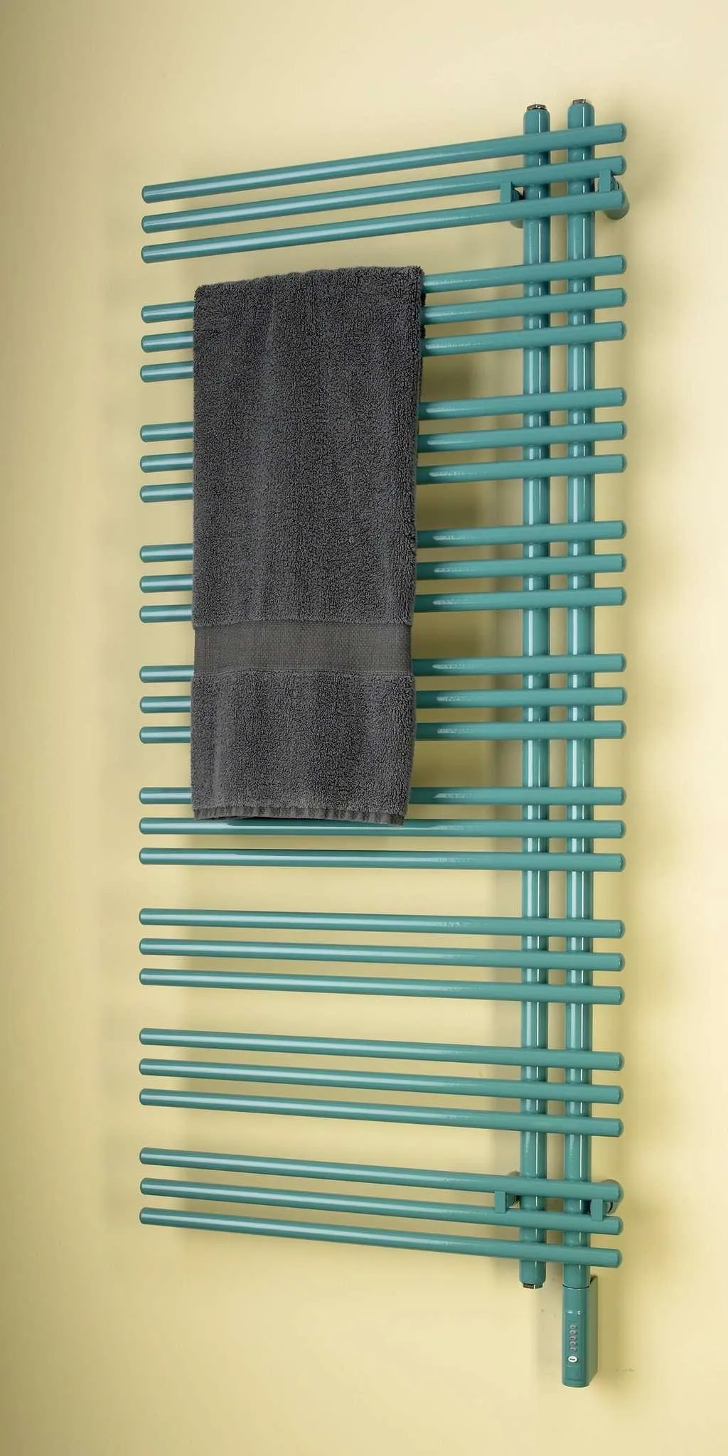 Runtal Versus VTRELD-6923 Hardwired Mounted Towel Warmer - 22.8"w x 68.5"h