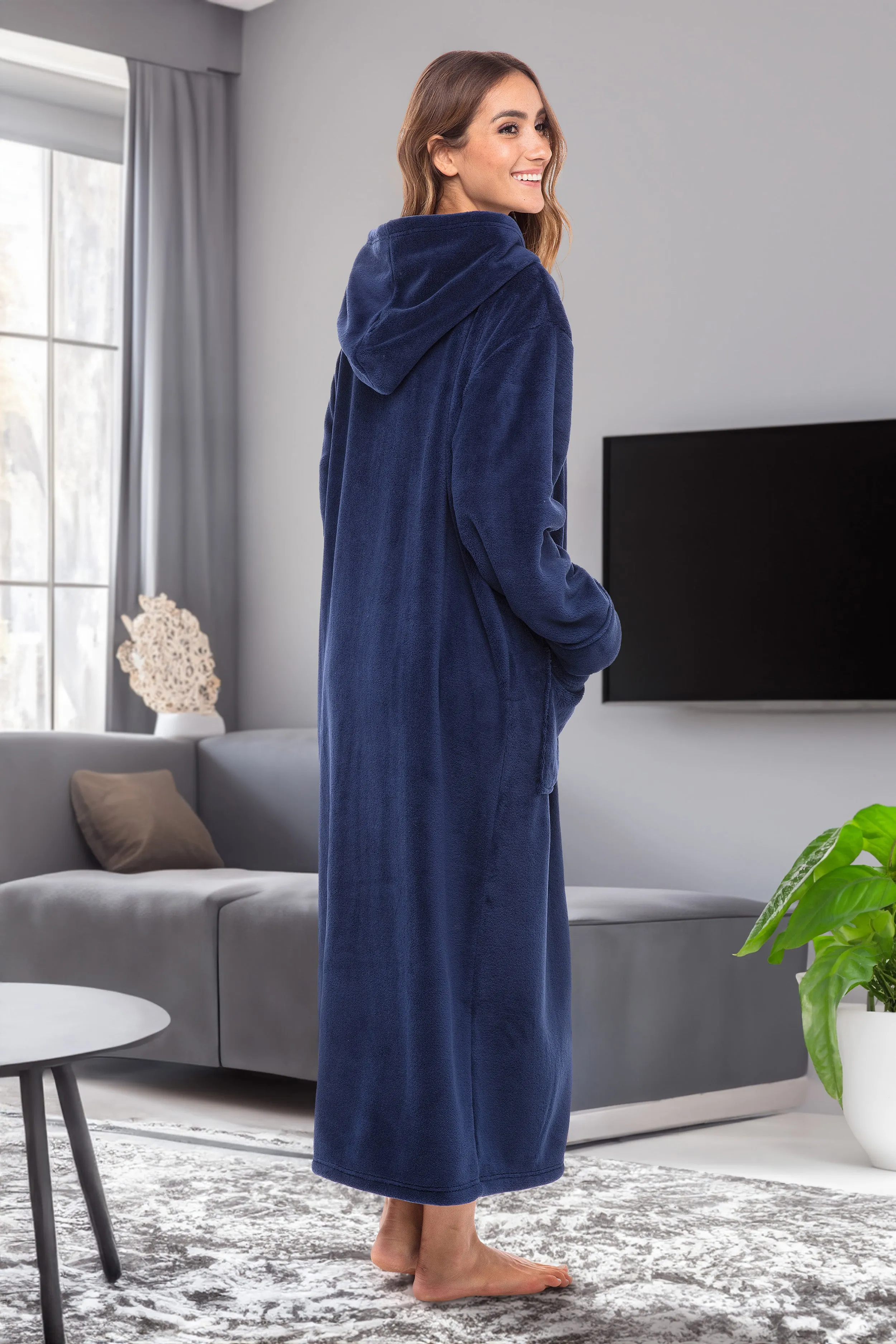 Women's Zip Up Fleece Robe with Hood, Oversized Hooded Bathrobe with Two Way Zipper